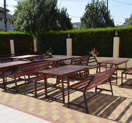 Hotel Talisman كوستِنيست المظهر الخارجي الصورة