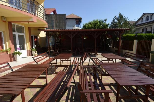Hotel Talisman كوستِنيست المظهر الخارجي الصورة