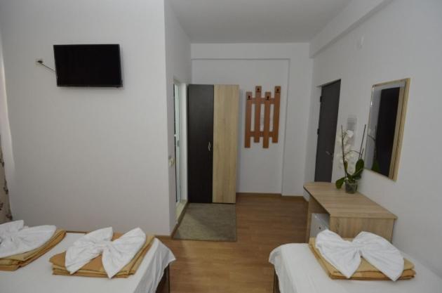 Hotel Talisman كوستِنيست المظهر الخارجي الصورة